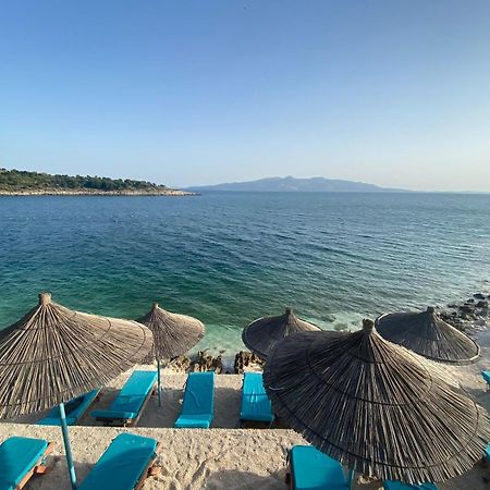 Sea Breeze Villa Sarandë Exteriör bild
