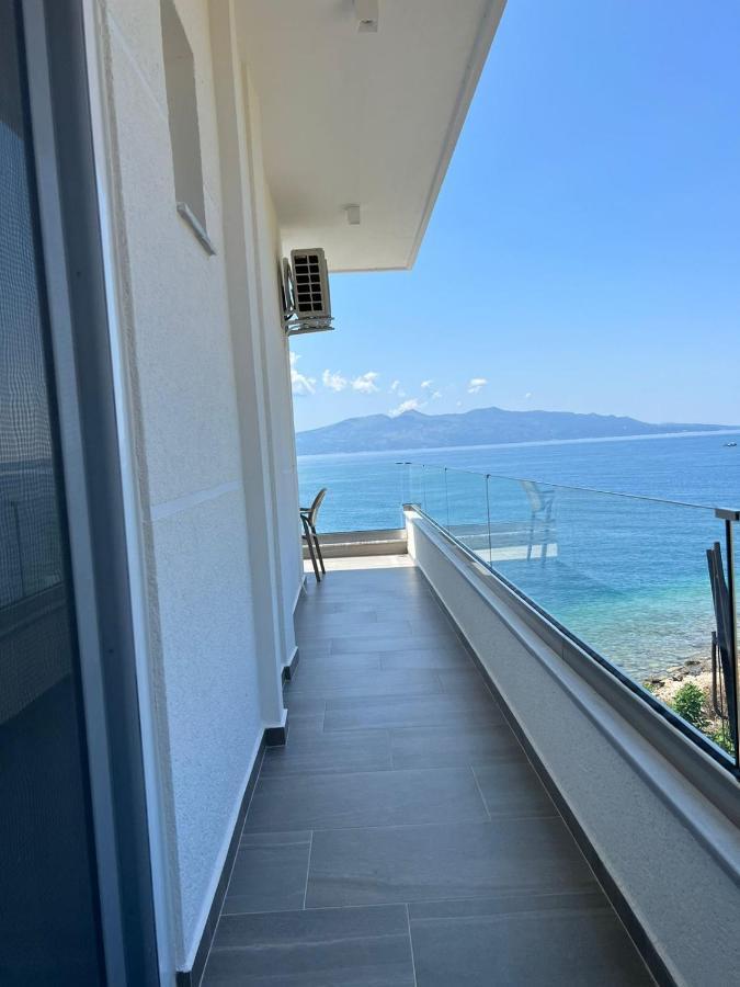 Sea Breeze Villa Sarandë Exteriör bild