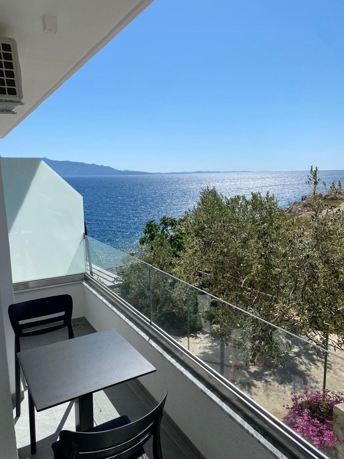 Sea Breeze Villa Sarandë Exteriör bild