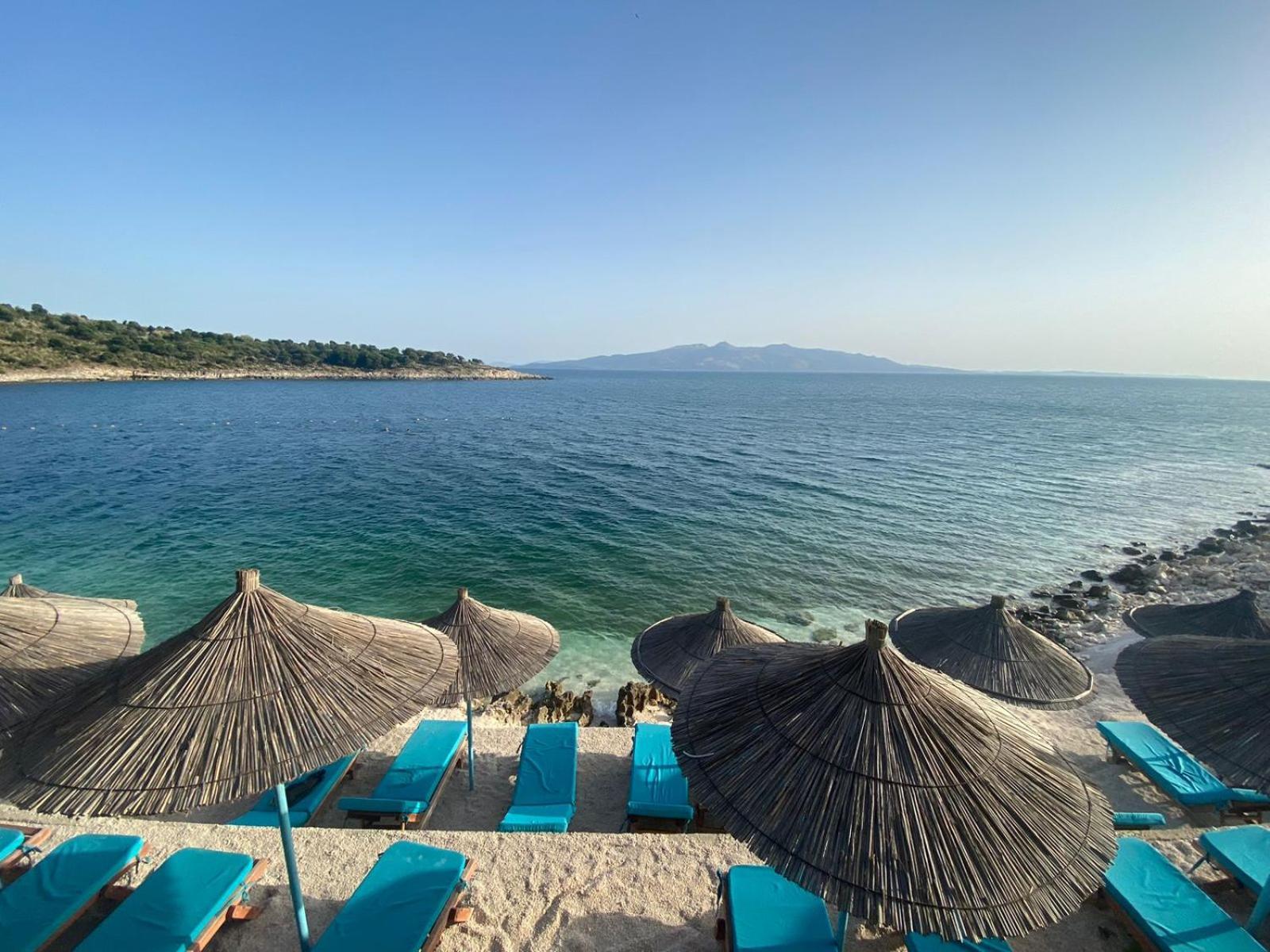 Sea Breeze Villa Sarandë Exteriör bild